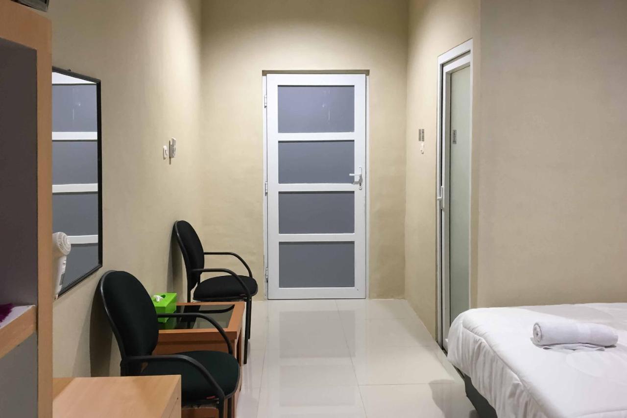 Wisma Syariah Uinsu Medan Mitra Reddoorz エクステリア 写真